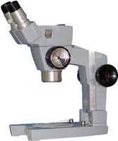 microscopio - O microscópio estéreo AO AO20Cyclopticmicroscope