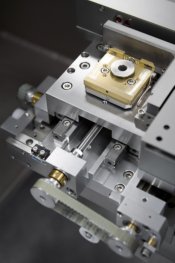 Scanning Electron Microscope SEM laser stage